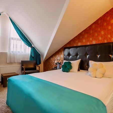 Highway Otel Elmalik   Экстерьер фото